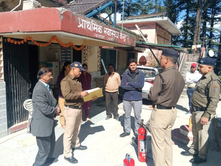 चमोली पुलिस का जागरूकता अभियान