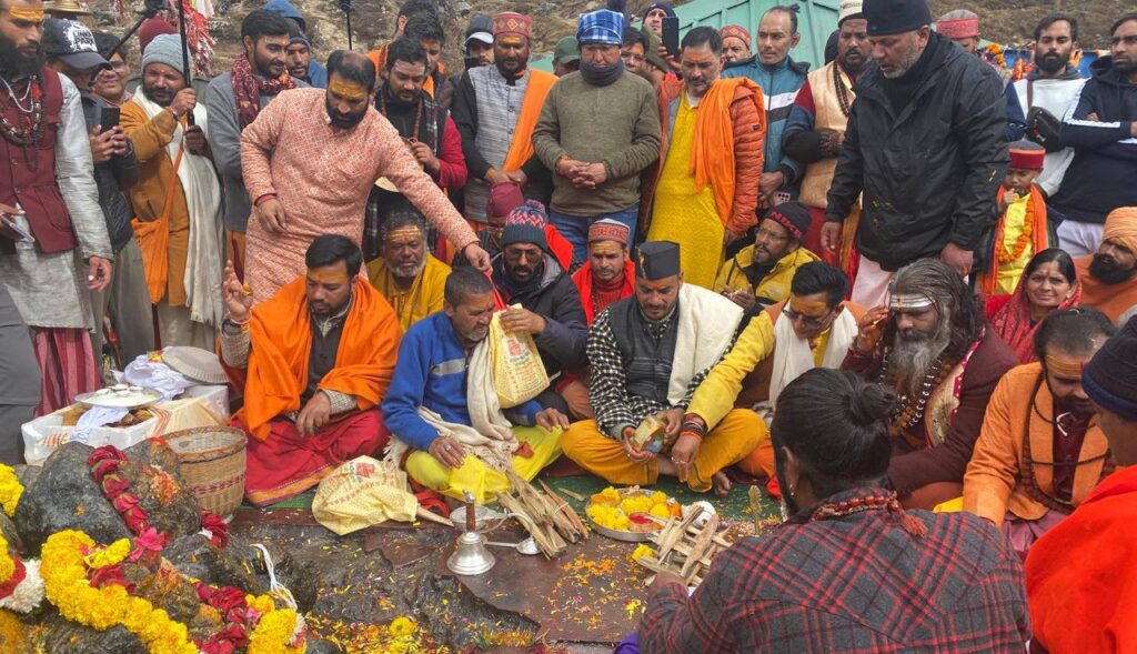 श्री केदारनाथ धाम: शीतकाल के लिए बंद हुए भकुंट भैरवनाथ के कपाट