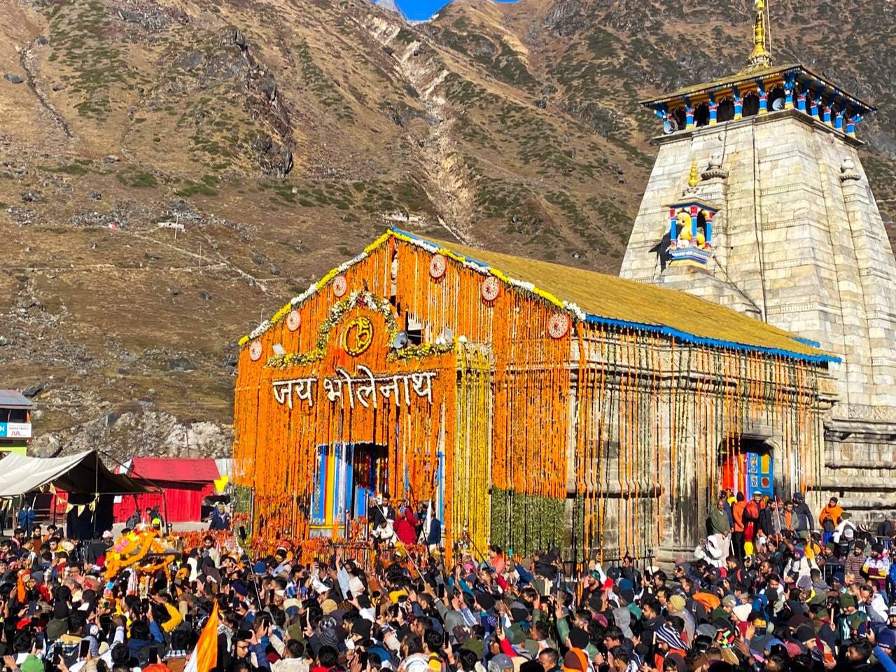 केदारनाथ धाम के कपाट भैया दूज पर शीतकाल के लिए बंद 2 केदारनाथ धाम