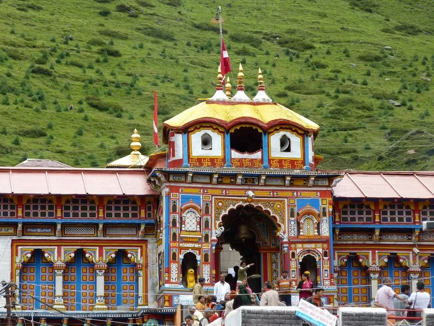 बद्रीनाथ धाम: आज से शुरू हुई कपाट बंद की प्रक्रिया, 17 नवंबर को शीतकाल के लिए होंगे बंद