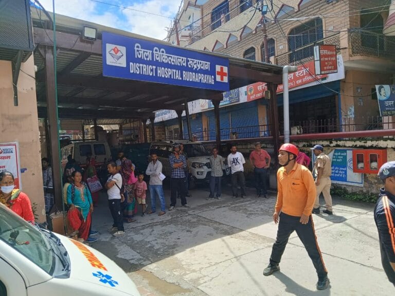 Rudraprayag Bus Accident: रुद्रप्रयाग में बड़ा बस हादसा, अलकनंदा नदी में समाई यात्री बस, अब तक 2 की मौत, 10 लापता