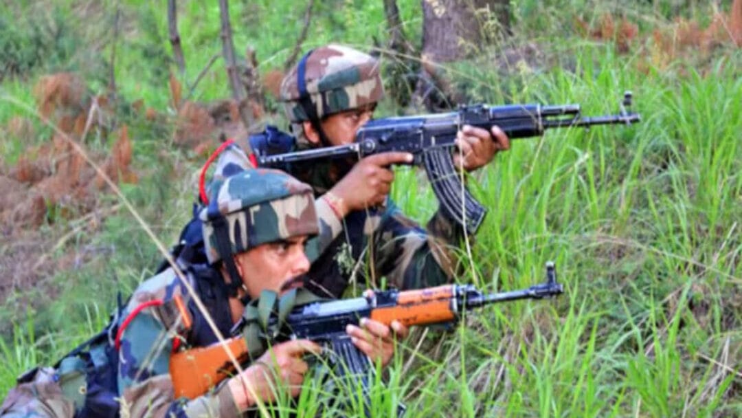 जम्मू-कश्मीर के श्रीनगर जिले में आतंकवाद के खिलाफ एक बार फिर भारतीय सेना ने बड़ा एक्शन शुरू किया है। 1 जम्मू-कश्मीर के श्रीनगर जिले में आतंकवाद के खिलाफ एक बार फिर भारतीय सेना ने बड़ा एक्शन शुरू किया है।