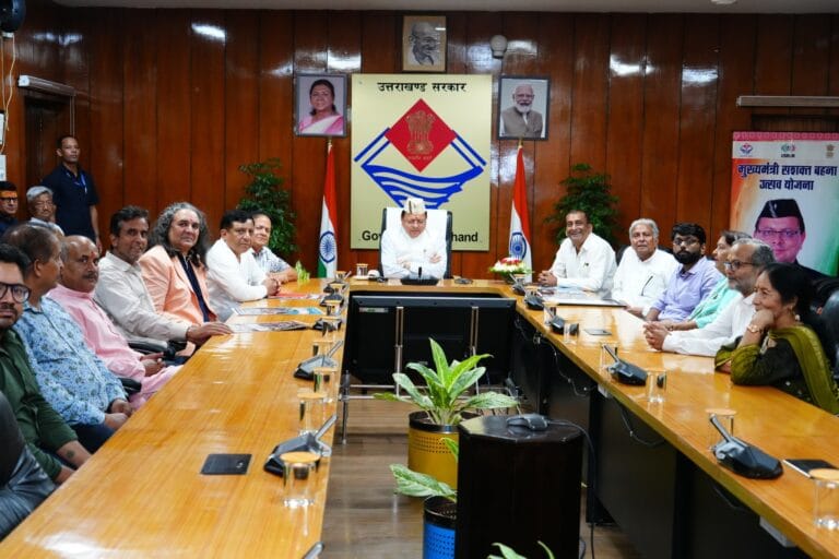 फ़िल्म "बौल्या काका" के पोस्टर का विमोचन, मुख्यमंत्री ने कहा फिल्म निर्माण के लिए उत्तराखण्ड एक आकर्षक फिल्म डेस्टिनेशन