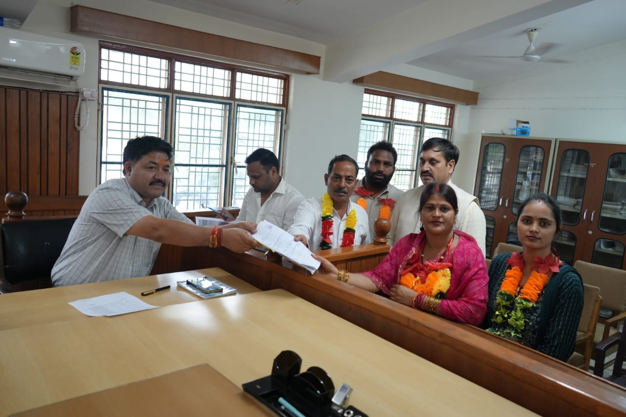 रुद्रप्रयाग में पंचायत पदों के लिए हुआ नामांकन 7 रुद्रप्रयाग में पंचायत पदों के लिए हुआ नामांकन