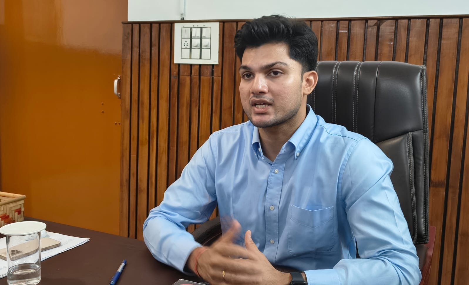 रुद्रप्रयाग: नदी–नालों से तीन दिन में हटाएँ अवैध अतिक्रमण, डीएम ने दिए सख्त निर्देश 2 रुद्रप्रयाग: नदी–नालों से तीन दिन में हटेंगे अवैध अतिक्रमण, डीएम ने दिए सख्त निर्देश