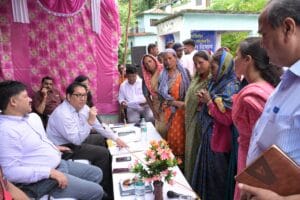 बावई में लगा जनता दरबार: शिक्षा, स्वास्थ्य, बंदरों के आतंक व पेयजल संकट तक, ग्रामीणों ने खोला समस्याओं का पिटारा