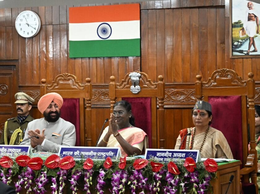 राष्ट्रपति मुर्मू बोलीं — महिलाओं को पुरुषों के बराबर प्रतिनिधित्व मिलना चाहिए, वंदना कटारिया और सुशीला बलूनी का किया जिक्र