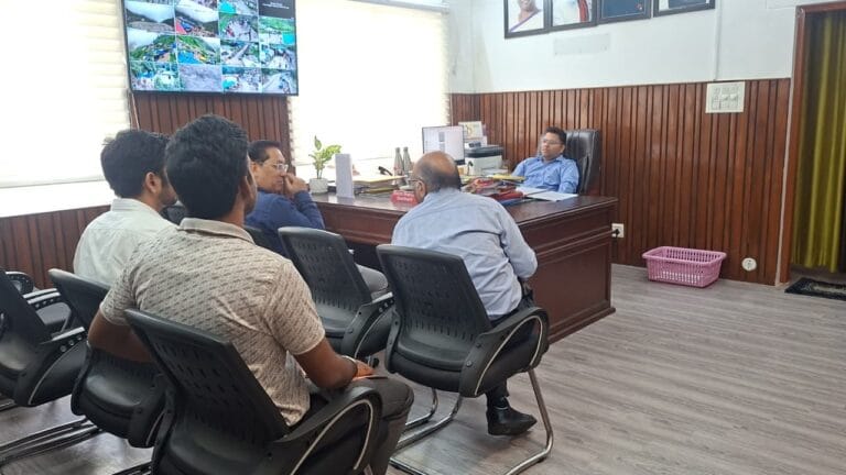 रुद्रप्रयाग डीएम विशाल मिश्रा पीएमजीएसवाई बैठक